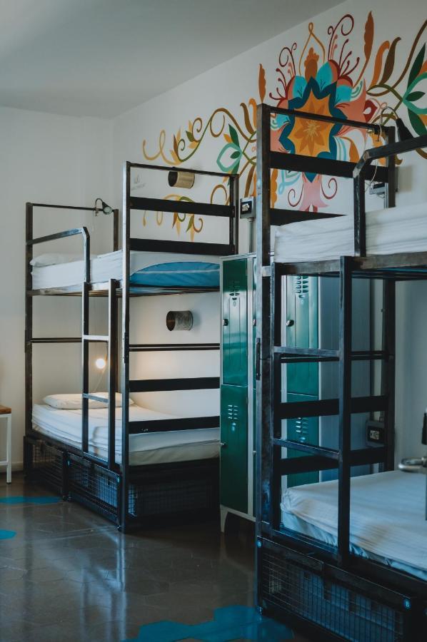 Madama Hostel & Bistrot มิลาน ภายนอก รูปภาพ