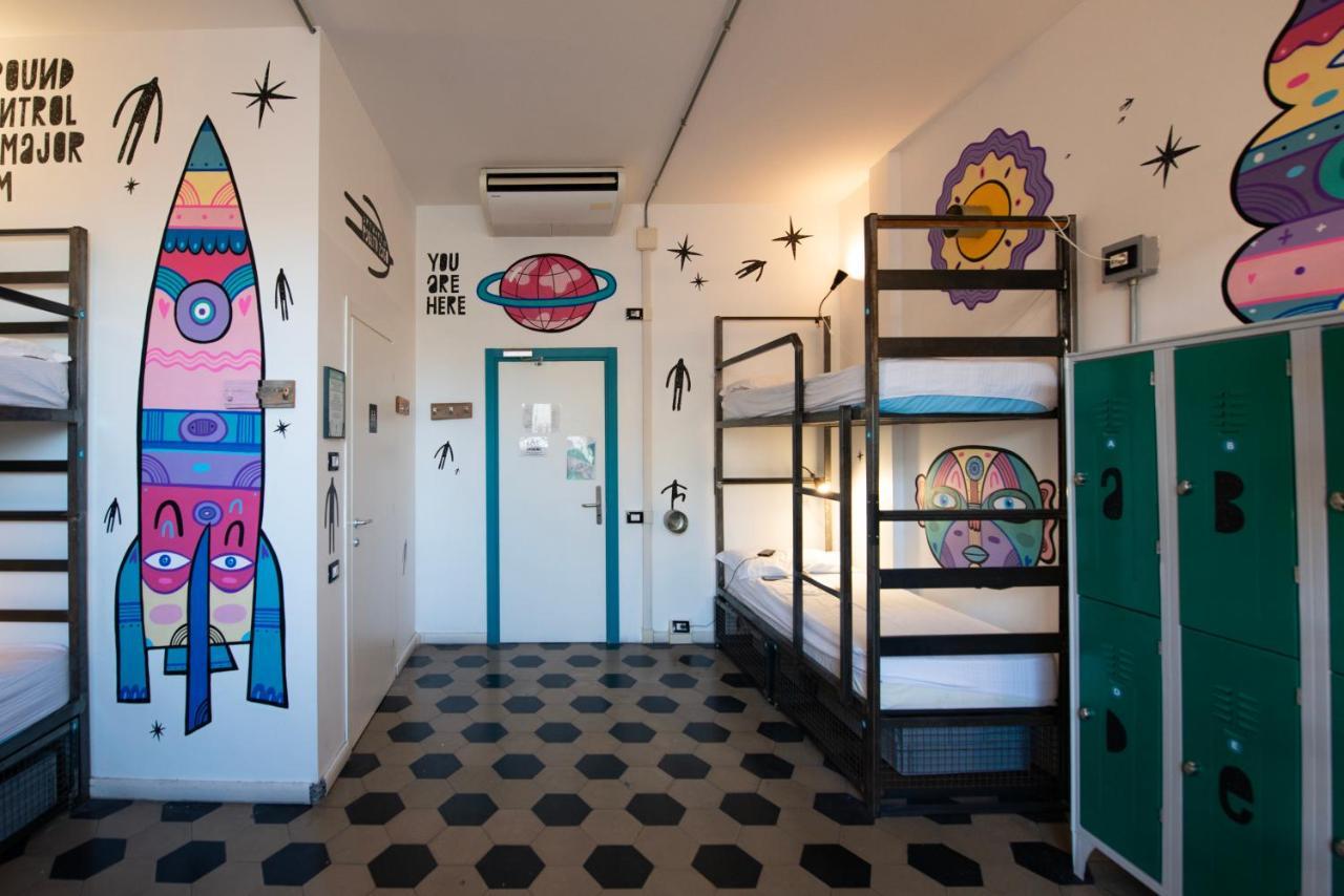 Madama Hostel & Bistrot มิลาน ภายนอก รูปภาพ